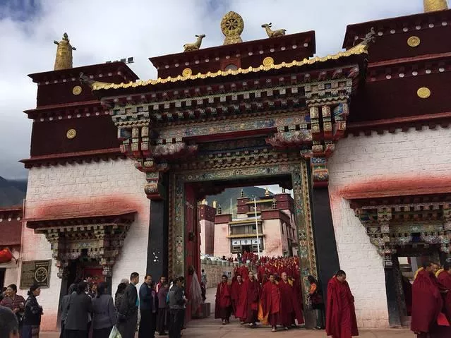 2020年全国旅游简介(西藏)之《昌都市》主推几大景点 宕昌国简介