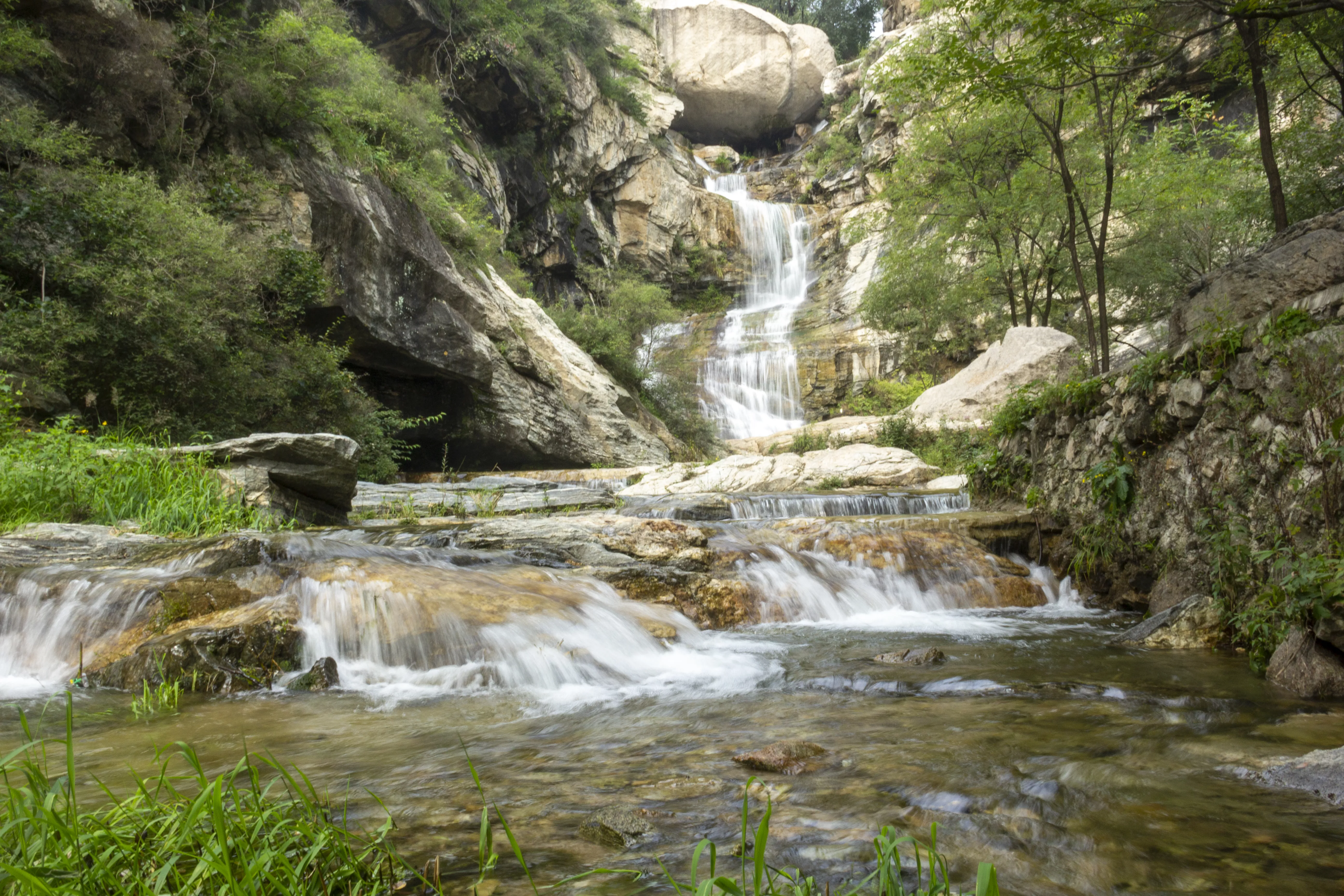 唐县潭瀑峡风景图片图片