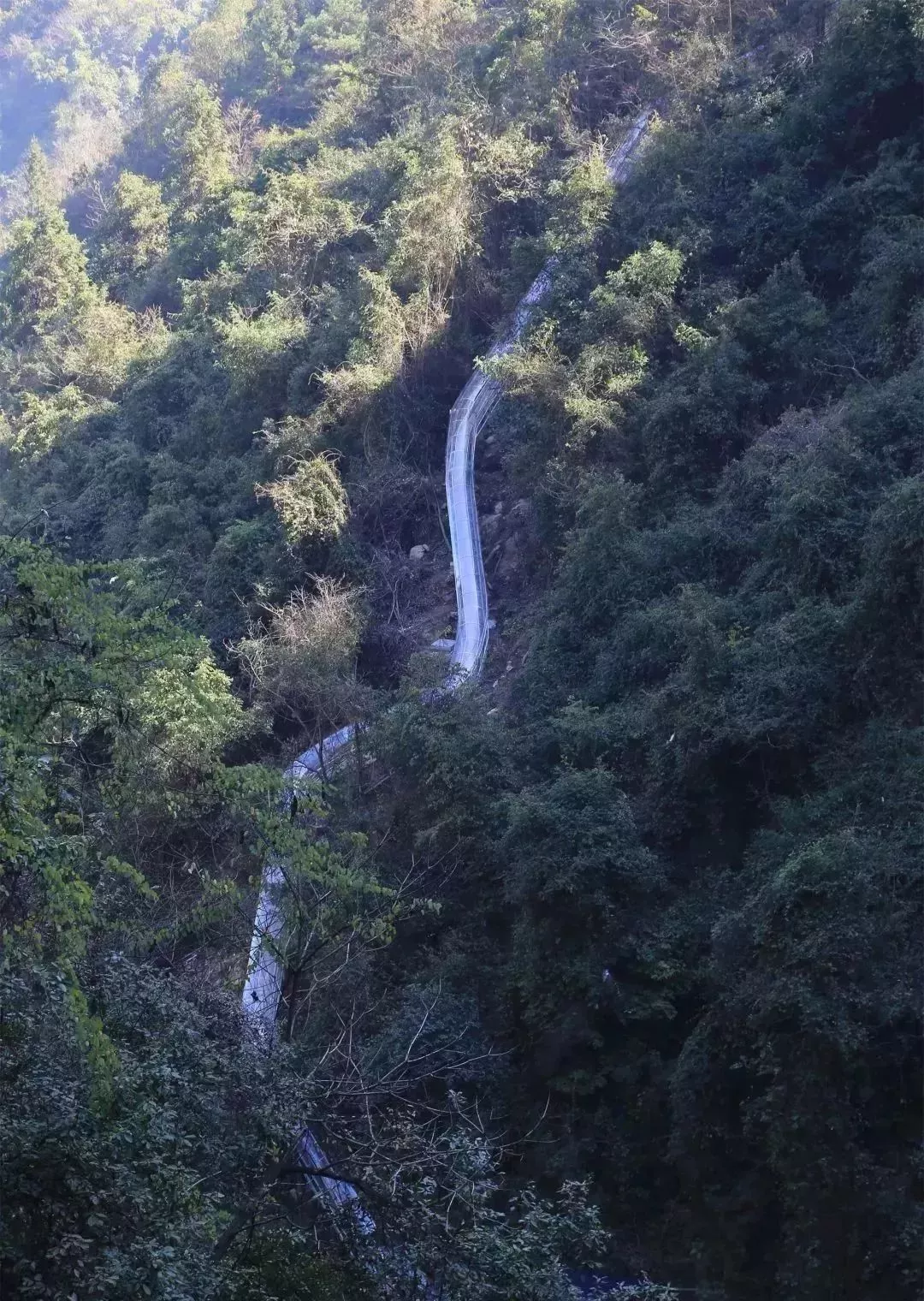 临武滴水岩导游图图片