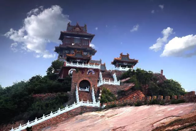 高登山普照寺图片