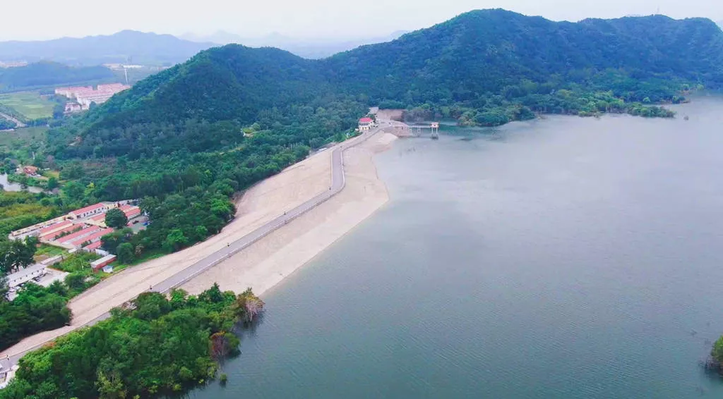 带你去看2021年8月份密云水库雨后的美 克孜尔水库水位最低的月份