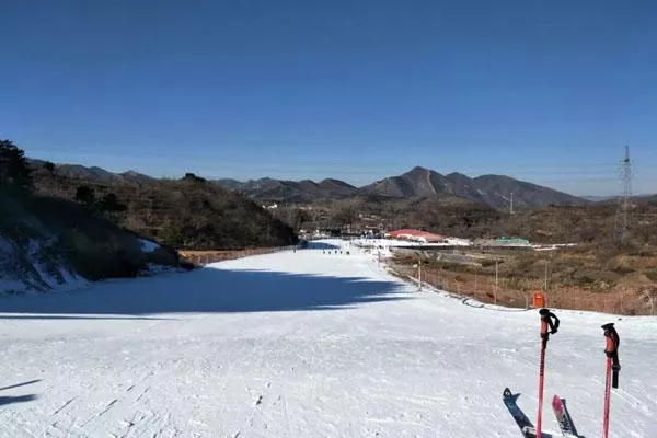 2022-2023玉龙滑雪场门票多少钱 附营业时间